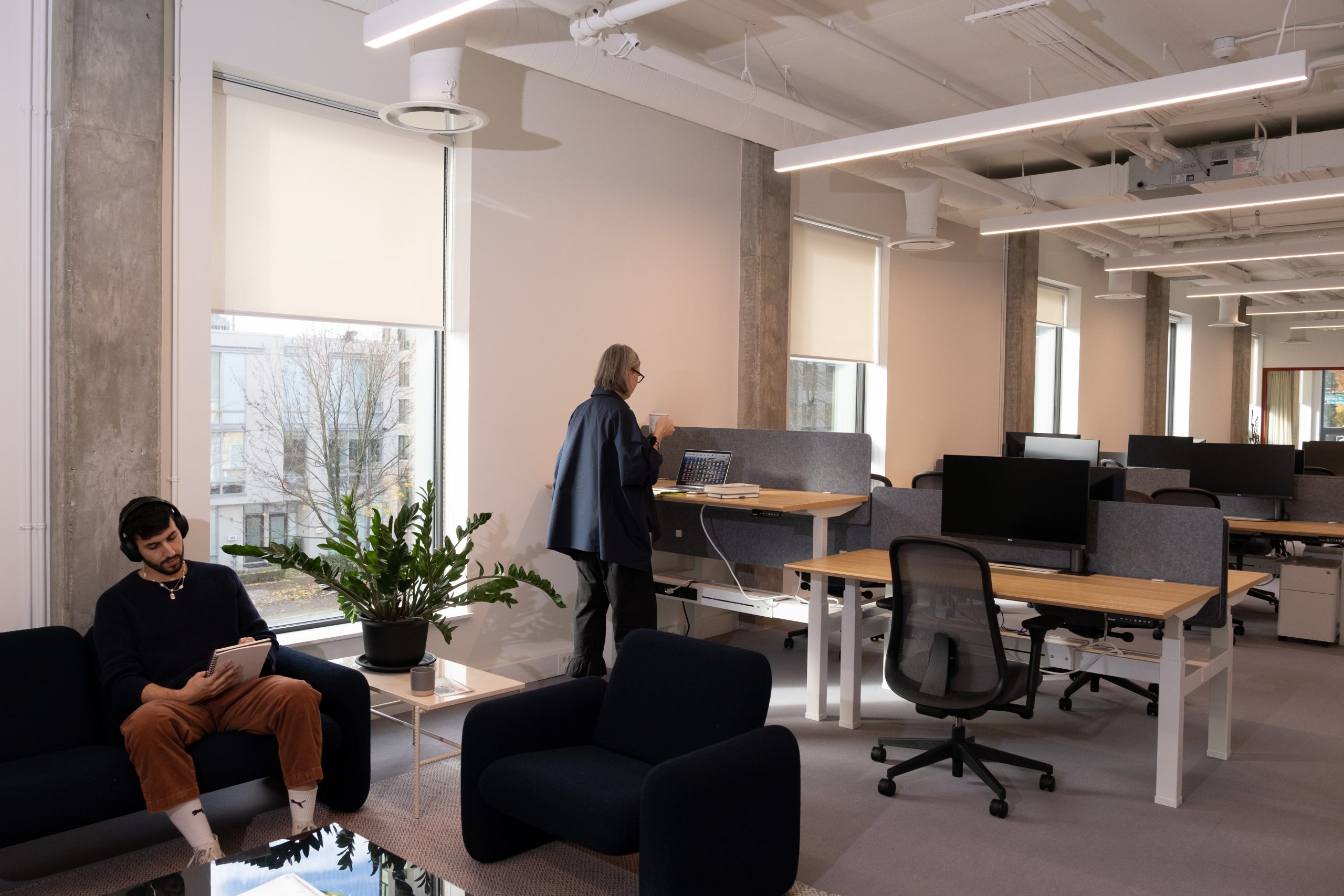 2024-11-14-SERVICES-825-Co-working-Sungpil Yoon-DSCF0281