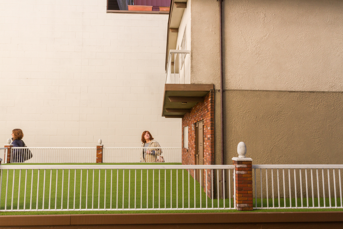 semipublic_lum_0221-24